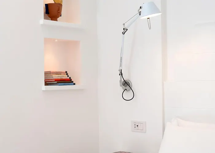 Tasso 41 House Center