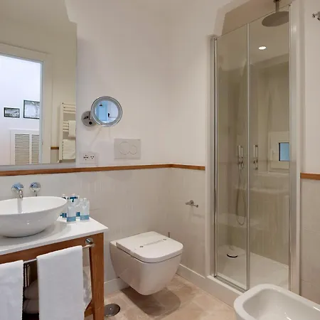 Tasso 41 House Center 4*