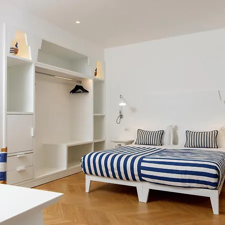 Tasso 41 House Center