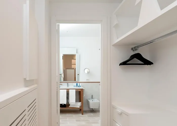 Tasso 41 House Center בית הארחה 4*